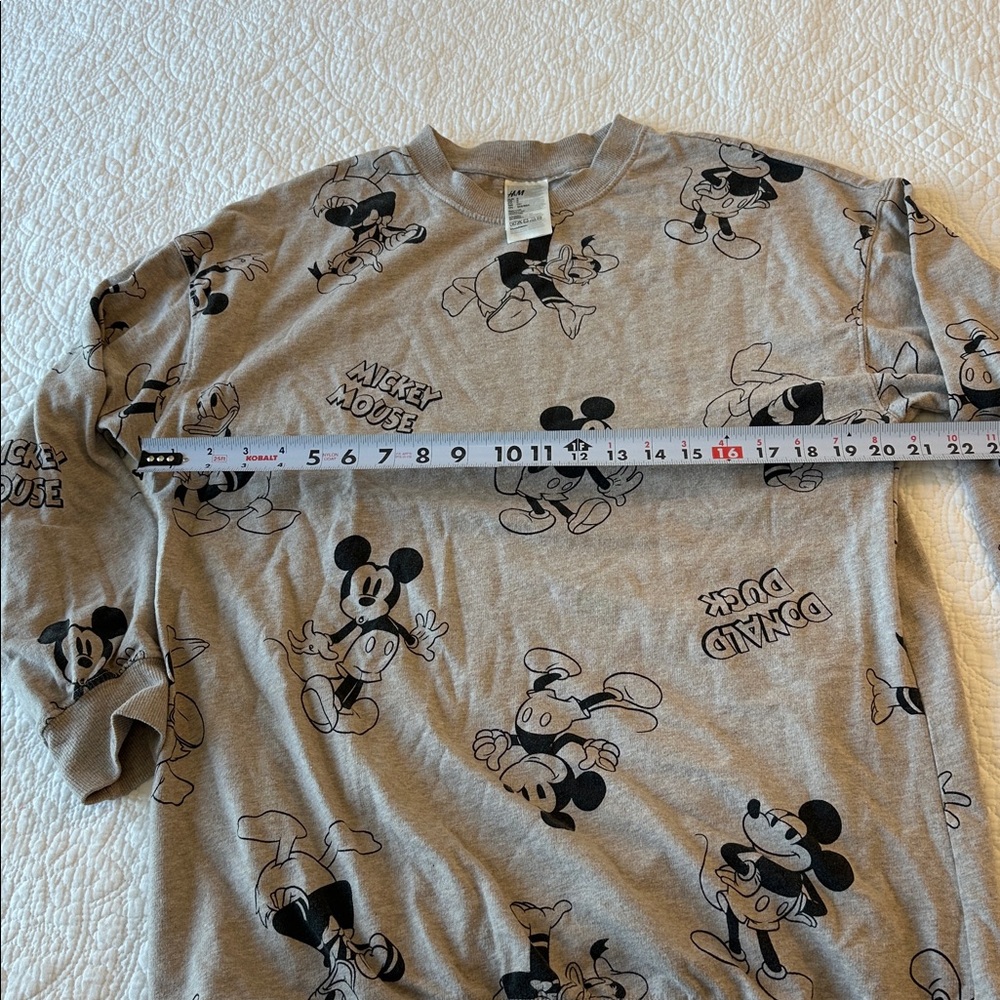 H&M women’s Disney sweatshirt tunic 3/4 sleeve Mickey donal duck sz small - Picture 3 of 6